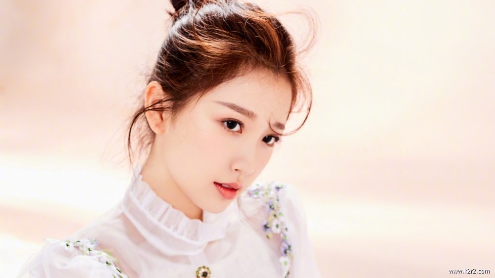 小清新水灵养眼少女白嫩雪肌个人图片