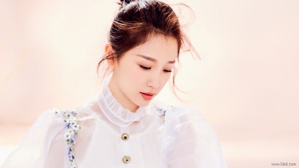 小清新水灵养眼少女白嫩雪肌个人图片