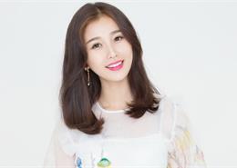 小清新水灵养眼少女白嫩雪肌个人图片