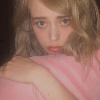 头像女下半部位图片透明高清