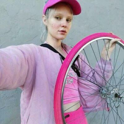 头像女下半部位图片透明高清