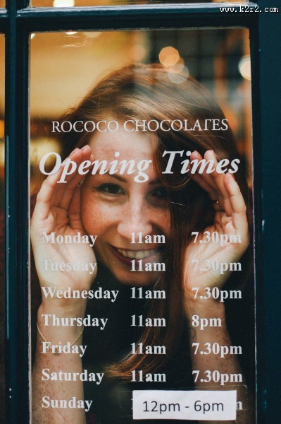 开心的美女图片