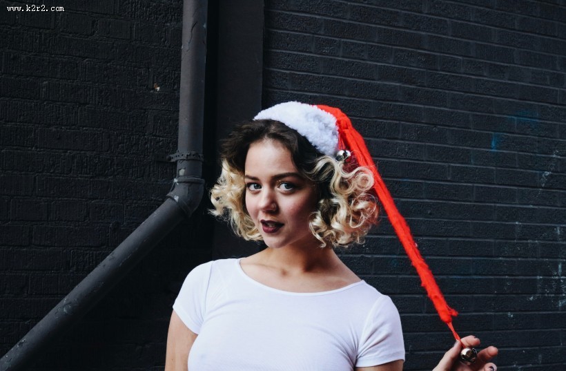 戴着圣诞帽的人图片大全