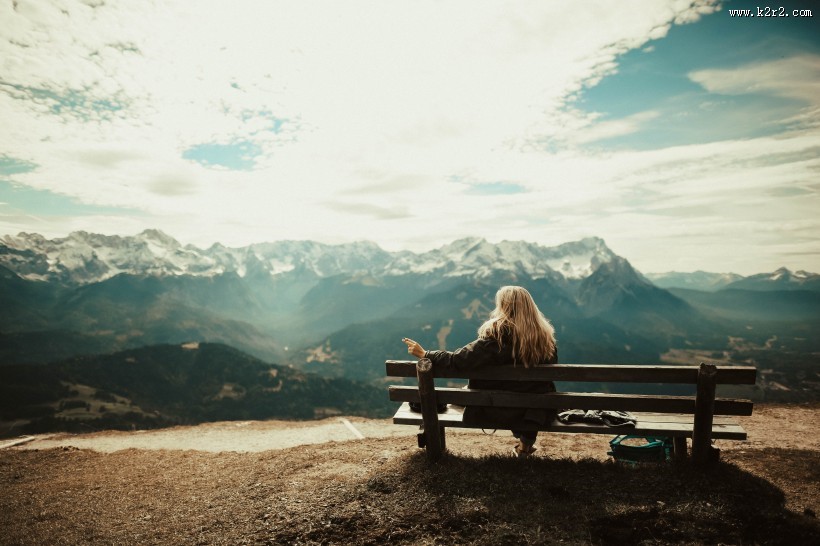 国外美女的背影图片