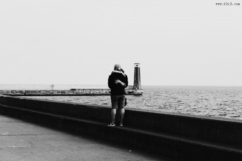 情侣黑白摄影图片大全