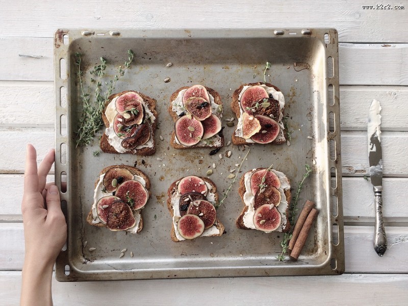 正在烹饪的厨师图片