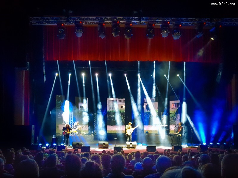 乐队演出现场图片