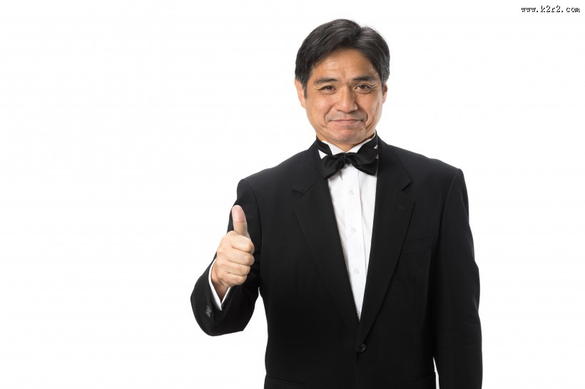 西装革履的中年管家图片