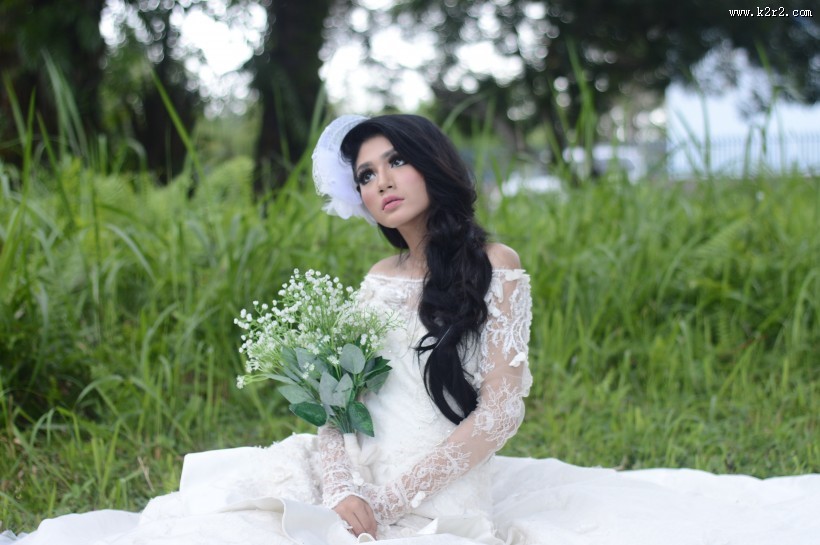 穿婚纱的新娘图片大全