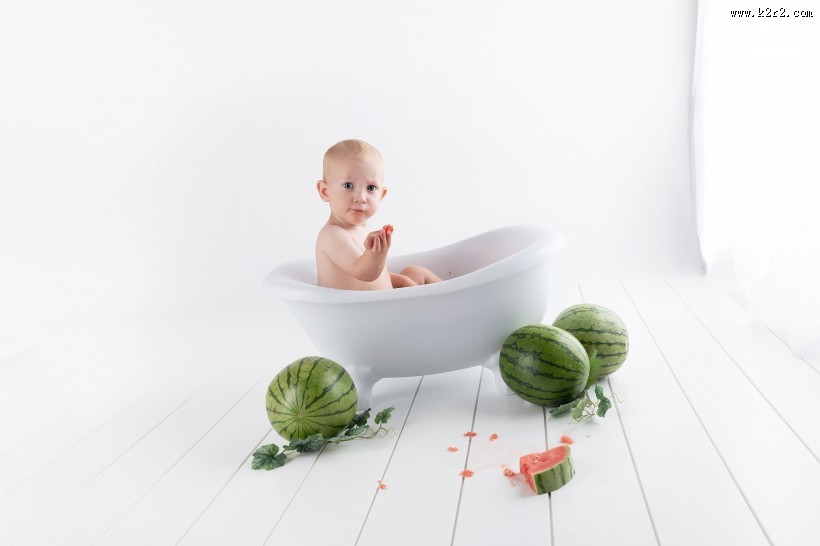 可爱的国外小男孩图片