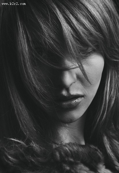 美女的黑白肖像摄影图片