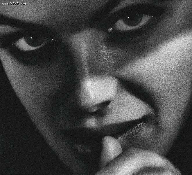 美女的黑白肖像摄影图片