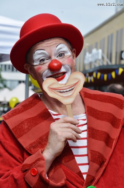 扮成小丑的人图片大全