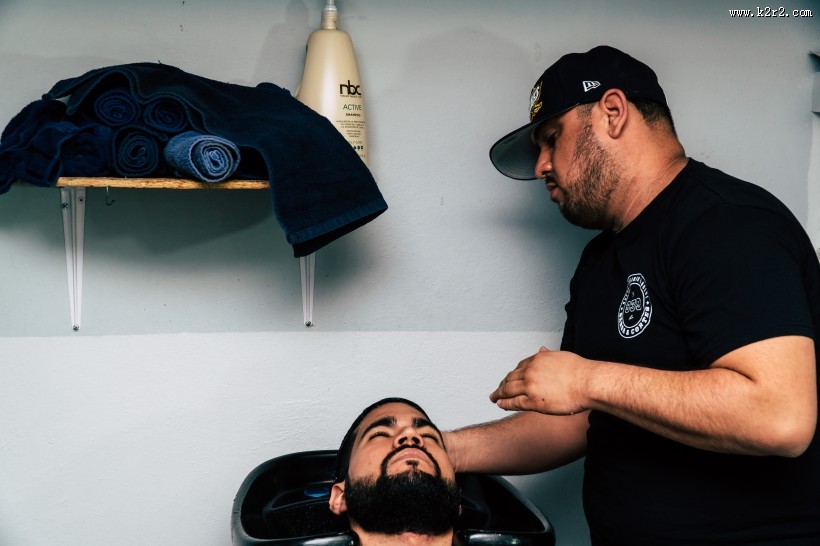 专业的理发师图片