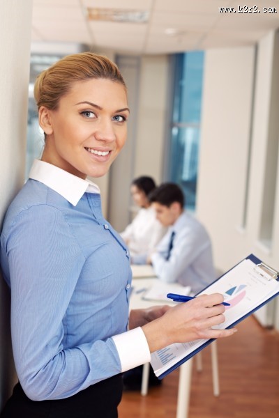 办公室里的白领图片