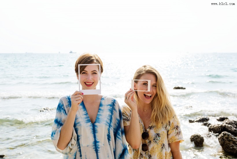 开心的闺蜜图片