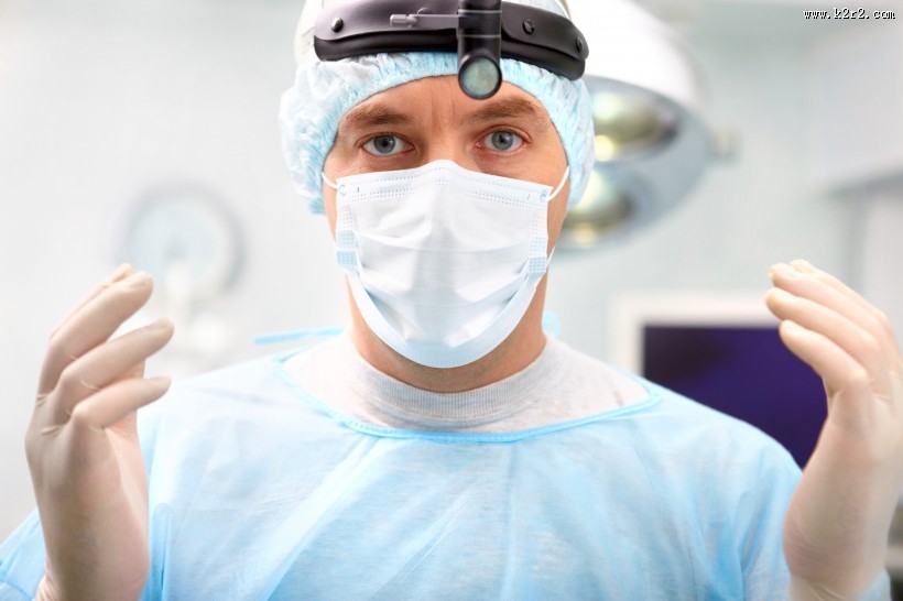 医术高明的男医生图片