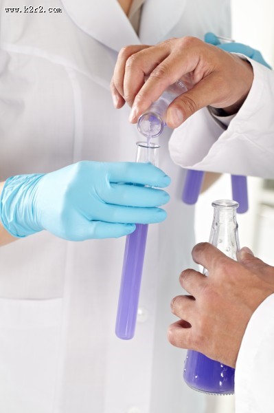 实验室里的科学实验图片