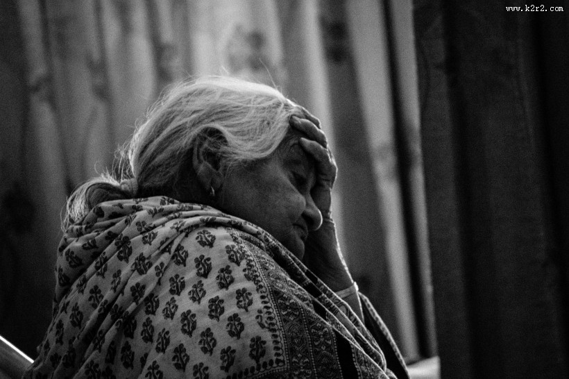 和蔼的老奶奶图片