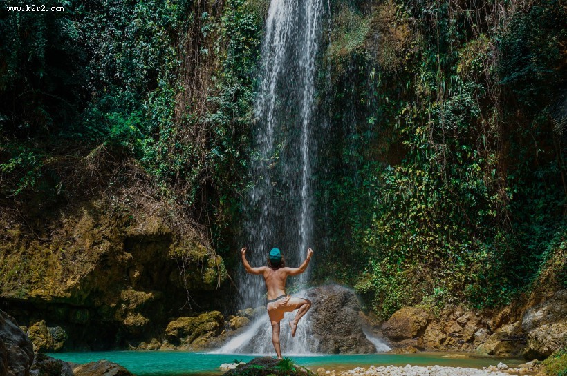 优美的瑜伽动作图片