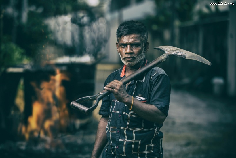 勤劳朴实的工人图片