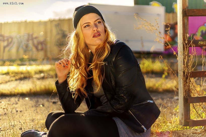 戴着帽子的女孩图片大全