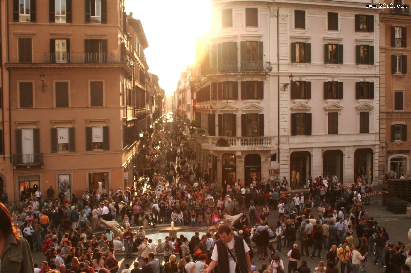 密集的人群图片