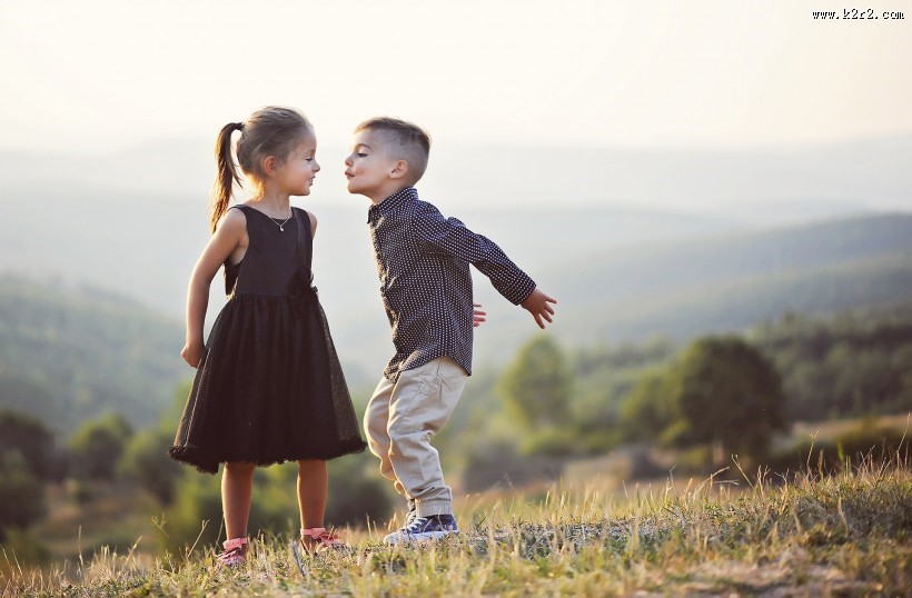 淳朴纯真的儿童图片