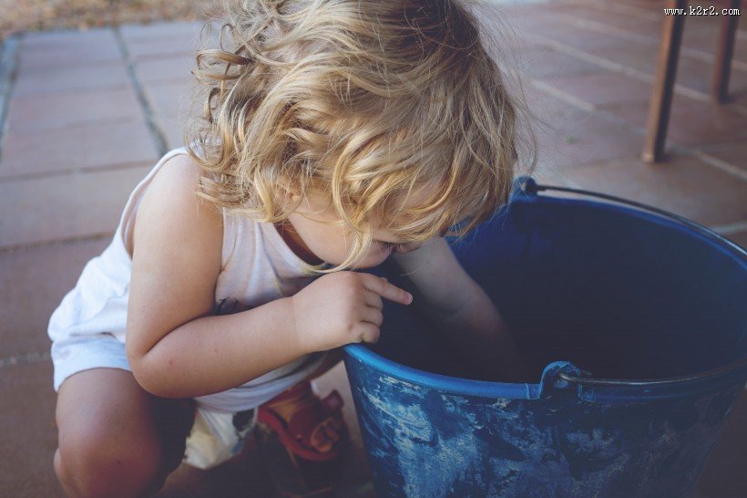 淳朴纯真的儿童图片