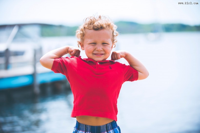 可爱的小男孩图片