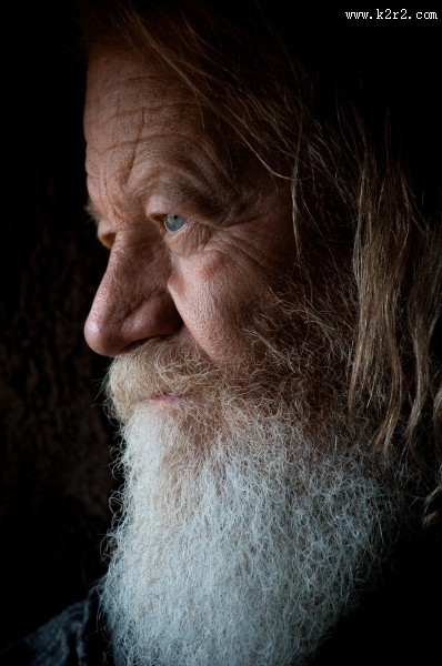 满脸皱纹的老人图片