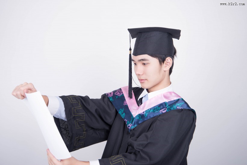 学生大学毕业图片