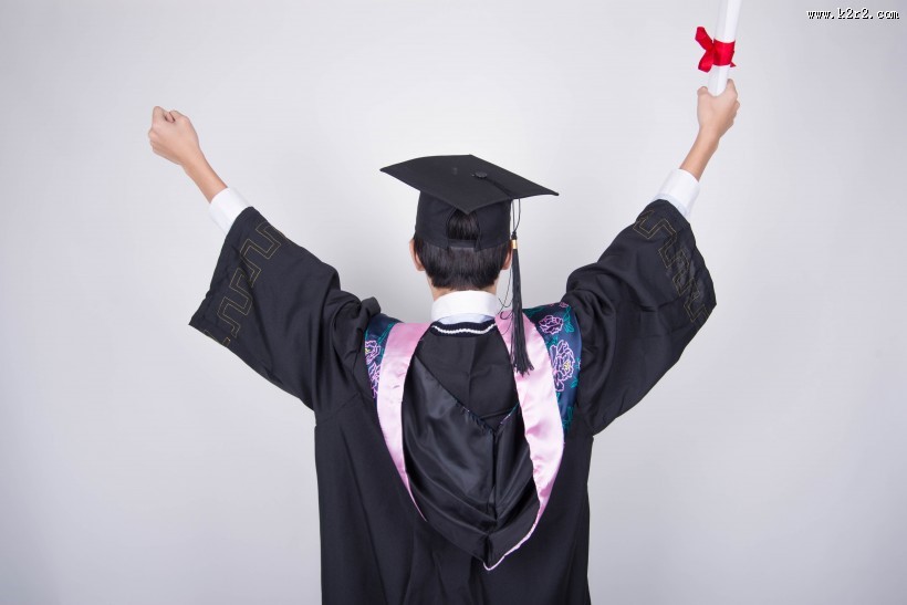 学生大学毕业图片