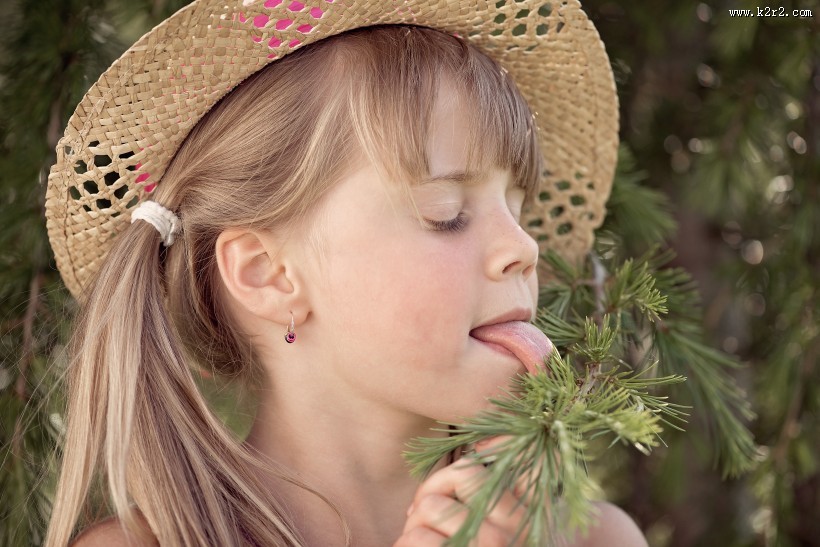可爱的小女孩图片