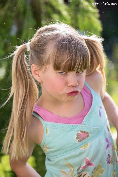 可爱的小女孩图片