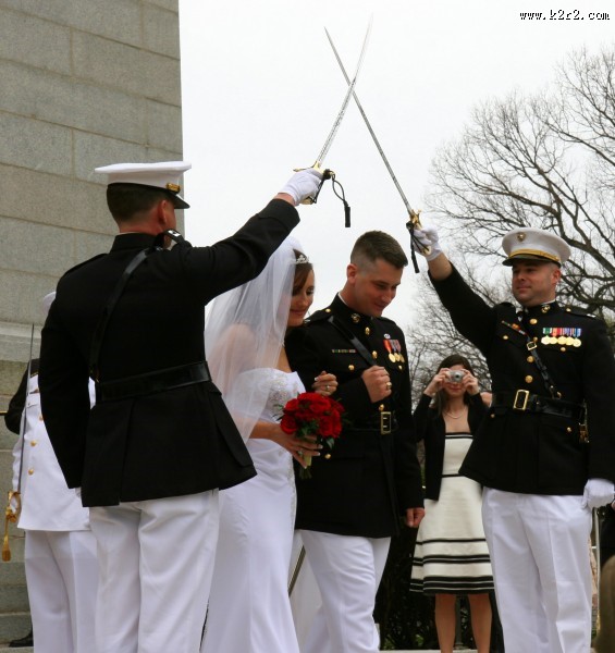 新郎和新娘浪漫婚礼图片
