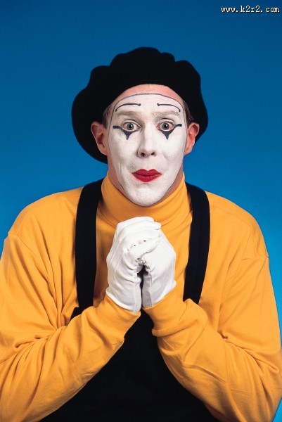 孤独的小丑演员图片