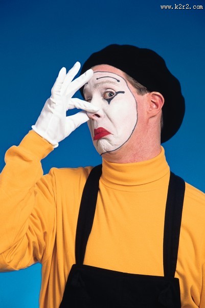 孤独的小丑演员图片