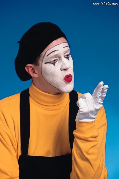 孤独的小丑演员图片