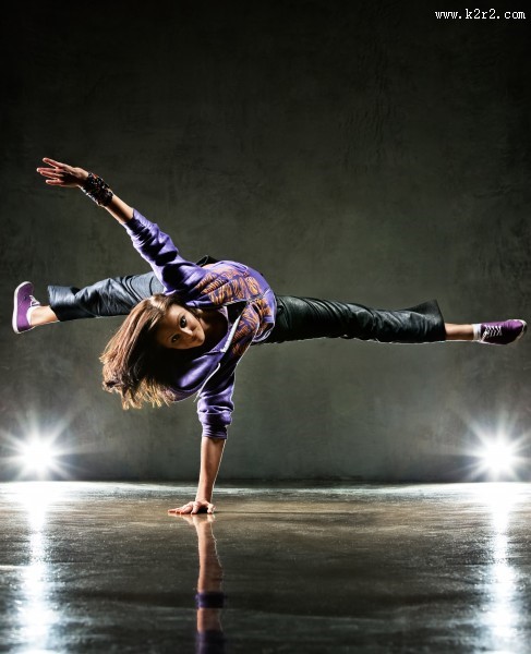 时尚青年跳动感街舞图片大全