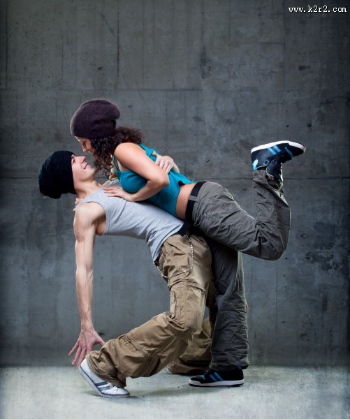 时尚青年跳动感街舞图片大全