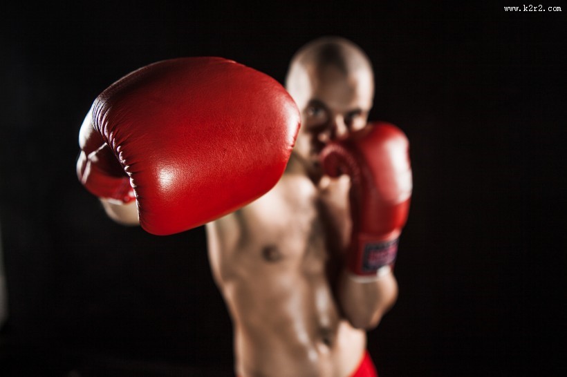 搏击运动的男人图片