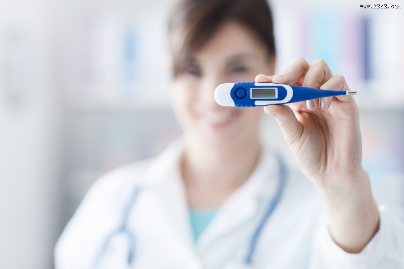 笑容很漂亮的美女医生图片