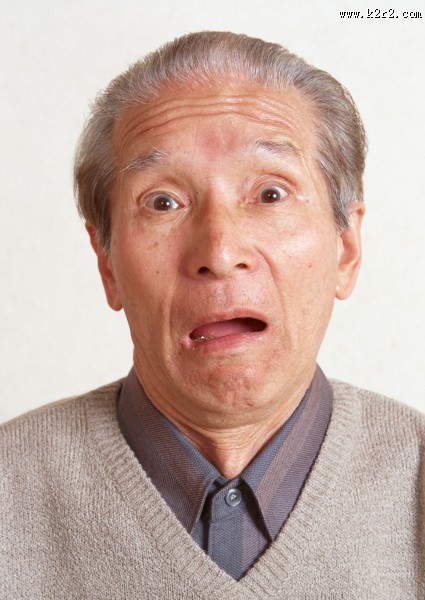 开朗的爷爷特写图片