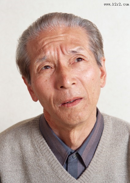 开朗的爷爷特写图片