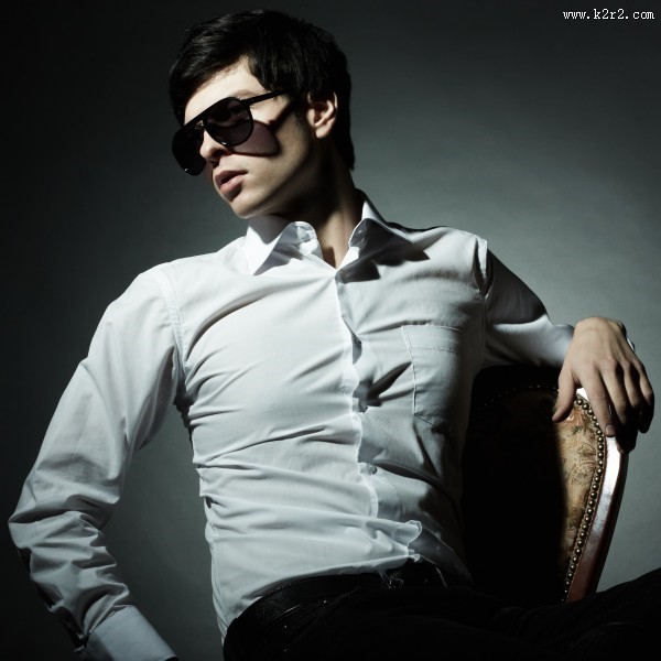 墨镜型男帅哥图片大全