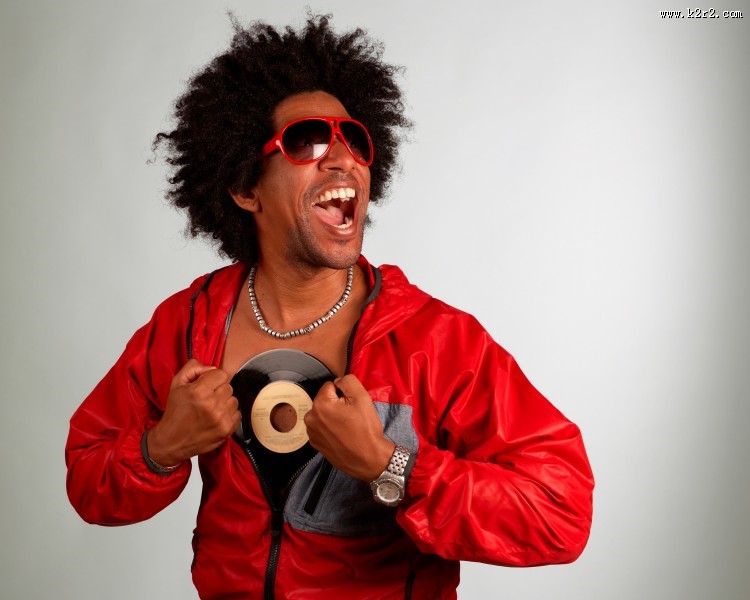 墨镜型男帅哥图片大全