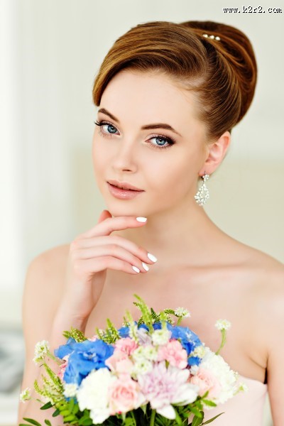美丽新娘造型图片