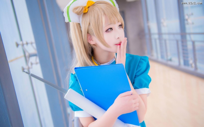 可爱美女cos南小鸟护士装图片