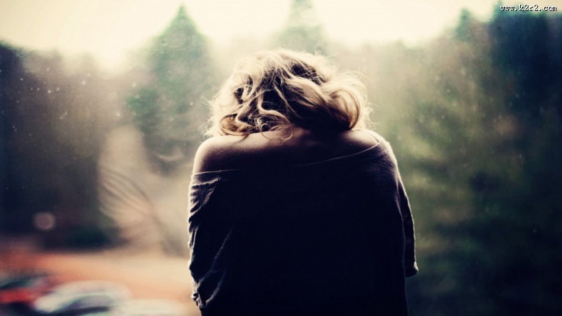 美丽女孩伤感背影图片